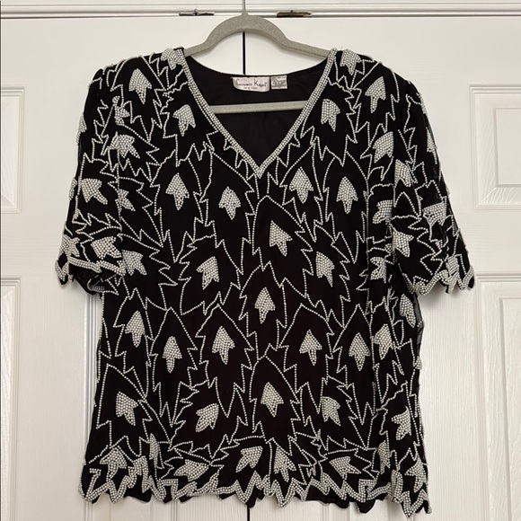 Laurence Kazar Graphic Black and White Short Sleeve Beaded Blouse - Picture 1 of 10